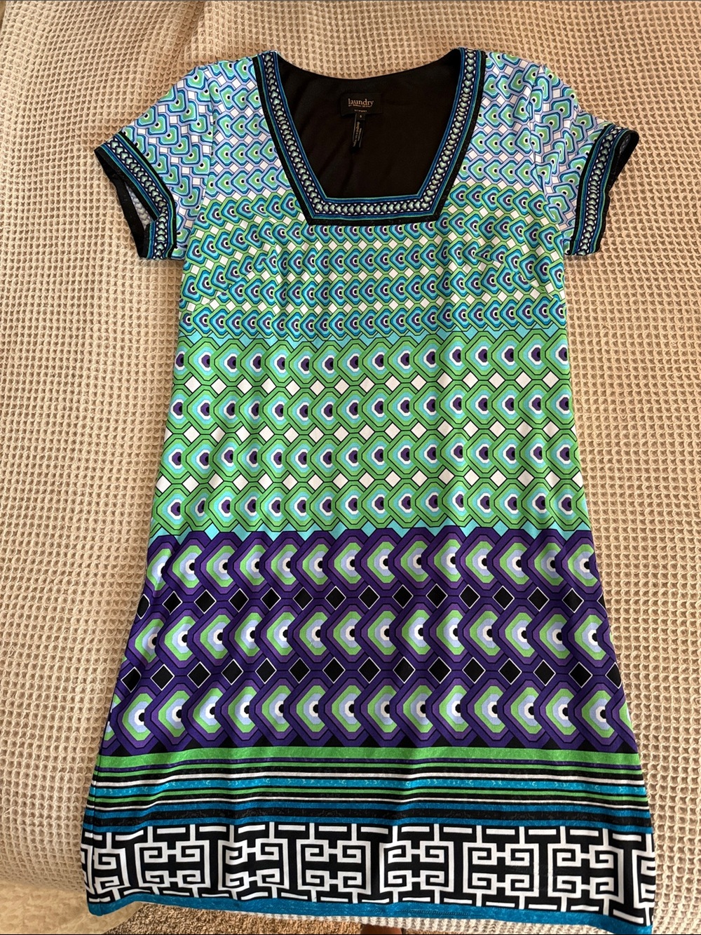 Laundry By Shelli Segal Blue, Green & Purple Geo-Print Short Sleeve Mini Dress